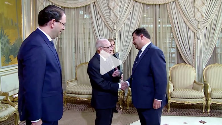 تعيين وزير يهودي في تونس يثير جدلا بين الأوساط السياسية تعيين وزير يهودي في تونس يثير جدلا بين الأوساط السياسية