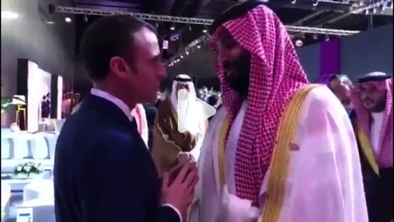 ماذا دار بين ماكرون ومحمد بن سلمان في حديثهما الجانبي؟ ماذا دار بين ماكرون ومحمد بن سلمان في حديثهما الجانبي؟