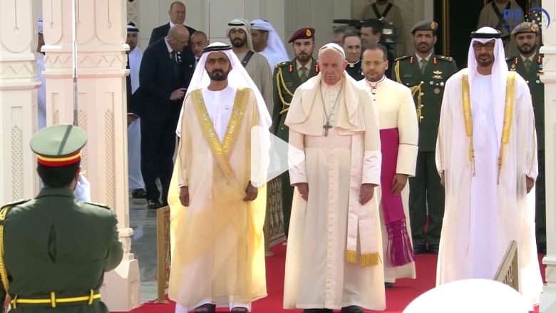 زيارة البابا إلى الإمارات.. استقبال رسمي وتحضيرات لـ"القداس زيارة البابا إلى الإمارات.. استقبال رسمي وتحضيرات لـ"القداس