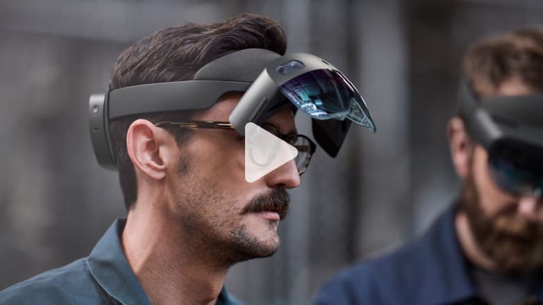 اكتشف نظارات "Hololens".. فما الذي توفره ما عيوبها؟ اكتشف نظارات "Hololens".. فما الذي توفره ما عيوبها؟