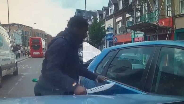 أكثر من 40 ألف حادثة.. هجمات السكاكين وباء يجتاح بريطانيا أكثر من 40 ألف حادثة.. هجمات السكاكين وباء يجتاح بريطانيا