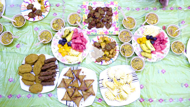 رمضان حول العالم.. كيف يكسرون الصيام في الهند؟ رمضان حول العالم.. كيف يكسرون الصيام في الهند؟
