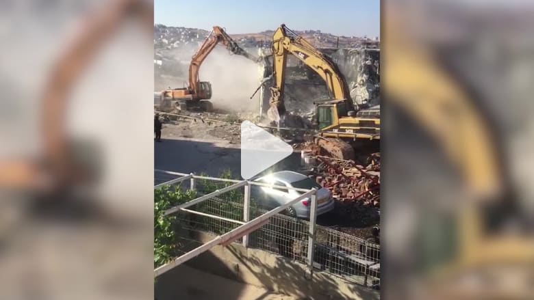 بـ"البلدوزر" ومتفجرات.. إسرائيل تهدم منازل فلسطينيين بالقدس بـ"البلدوزر" ومتفجرات.. إسرائيل تهدم منازل فلسطينيين بالقدس