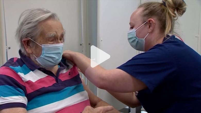 بعد تحذير مرضى الحساسية من تلقي لقاح فايزر ما رأي الخبراء Cnn Arabic