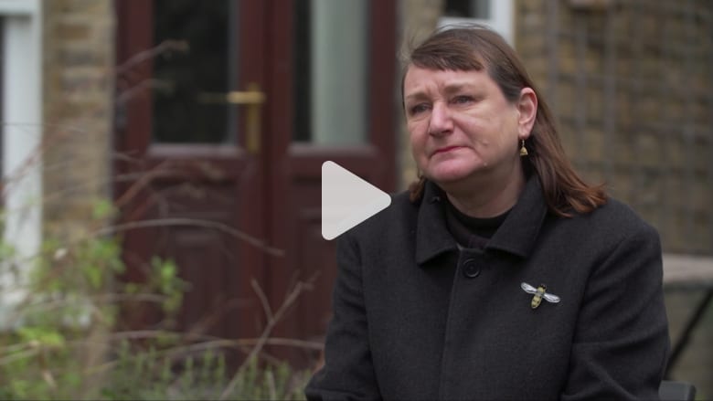 الحزن في زمن فيروس كورونا.. ما الذي يمكن أن يفعله الناس للتعامل مع ألم الخسارة أثناء الجائحة؟