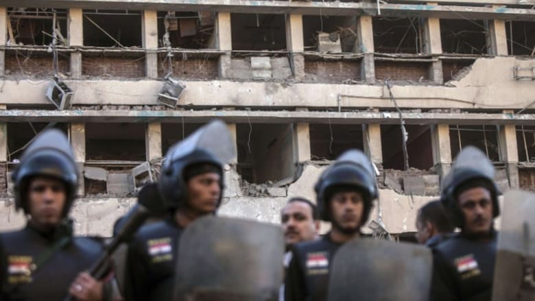 بالصور: تفجير مديرية أمن القاهرة