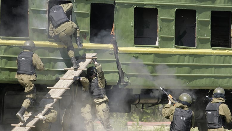 القوات الخاصة الروسية تقتل 5 من المشتبه بانتمائهم لمليشيا بمحج قلعة