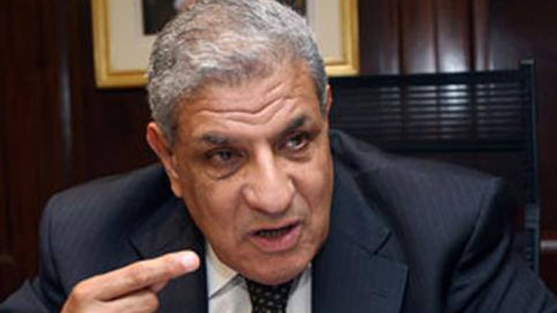 إبراهيم محلب.. من "رجل مبارك" إلى رئاسة حكومة مصر