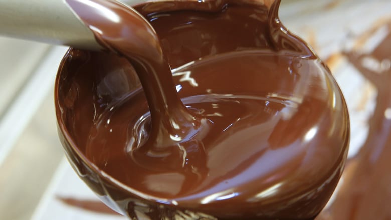كل ما ينبغي أن تعرف عن صناعة الشوكولاتة