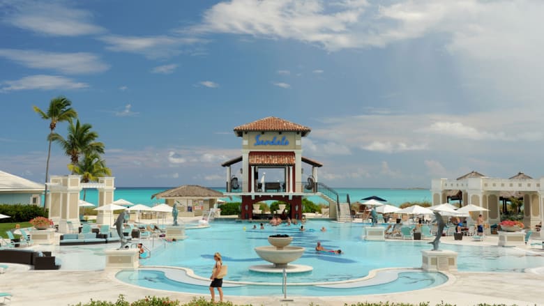 من منكم مستعد لقضاء عطلة رائعة في جزر الكاريبي؟