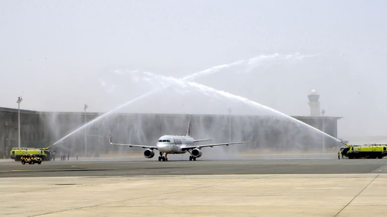 مطار الدوحة الجديد الذي تكلف 15 مليار دولار يستقبل أول رحلة