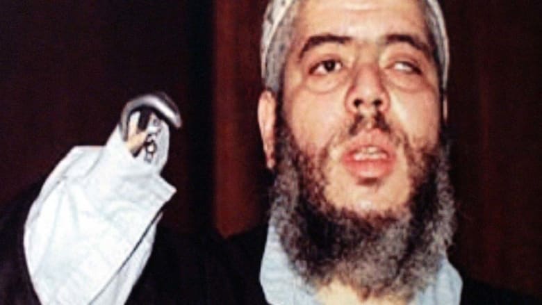 أبوحمزة المصري يواجه محاكمته بالإرهاب: أدرت في لندن ناديا للعراة