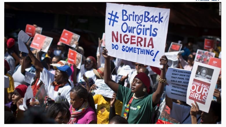 مسيرة باتجاه القنصلية النيجيرية في جوهانسبرغ لدعوة الحكومة النيجيرية لإنقاذ التلميذات المختطفات