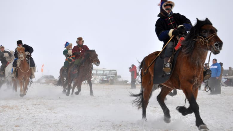  سباق الخيول الأطول في العالم في منغوليا بتأسيس من جنكيز خان