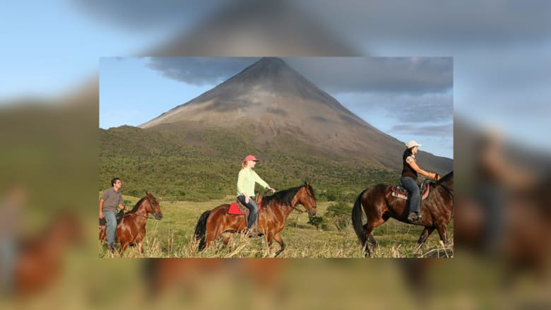 أجمل مواقع رحلات الخيول في العالم