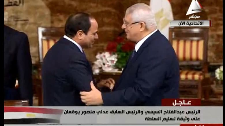 100 يوم على رئاسة السيسي لمصر في 6 صور