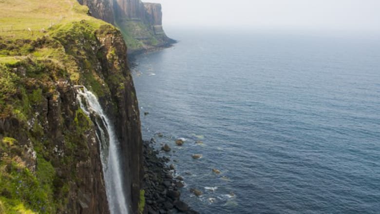 تبدو في خلفية هذا المنظر الطبيعي الرائع صخرة كيلت"، المشابهة للزي القومي الاسكتلندي للرجال المعروف بـ"الكيلت