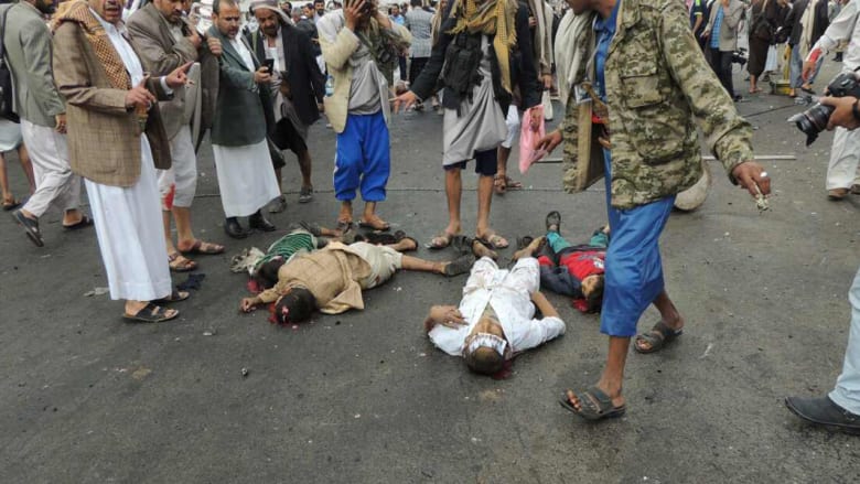 اليمن.. 47 قتيلاً بتفجير استهدف تجمعاً للحوثيين بصنعاء ومقتل 19 جندياً في هجوم بحضرموت