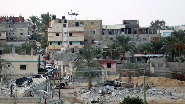 بالصور.. مصر تخلي مساكن رفح لإقامة منطقة عازلة على حدود غزة