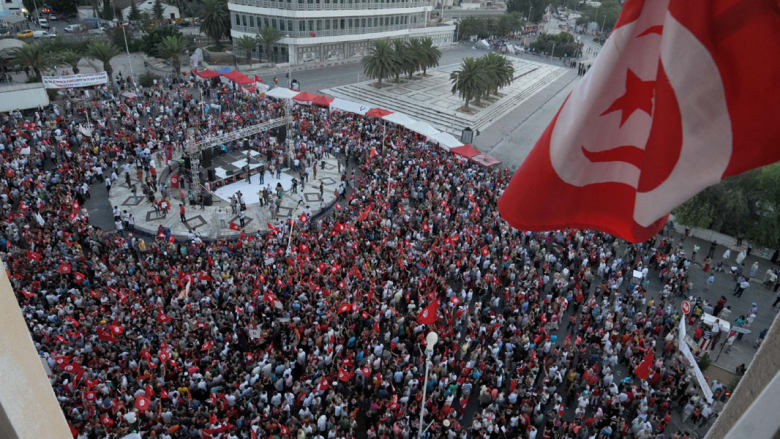 50 صورة لأحداث غيّرت تونس للأبد..من انتحار البوعزيزي إلى ثاني انتخابات حرة 