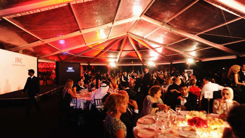 بالصور.. لقطات من حفل "IWC" لتوزيع الجوائز في مهرجان دبي السينمائي الدولي بحضور النجمة إيميلي بلنت