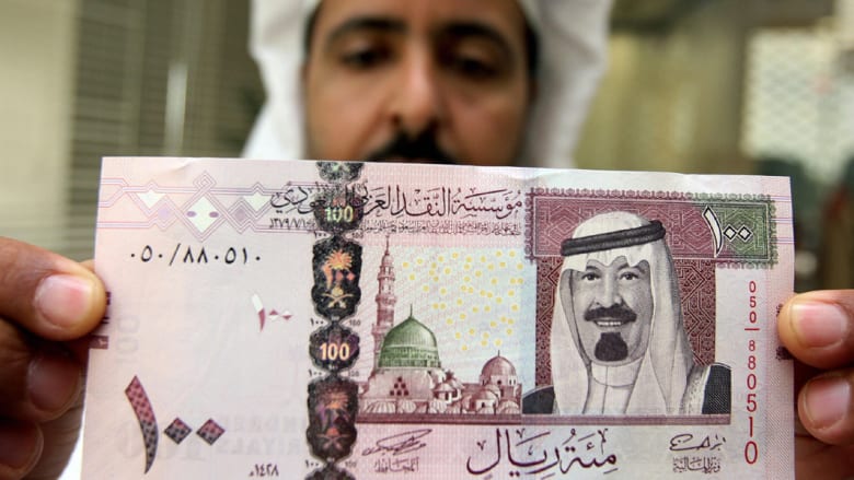 مقال للشنيطي.. "ماذا بعد تراجع الدعم الخليجي للاقتصاد المصري؟"