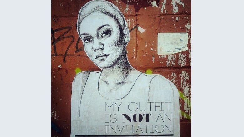 رسوم في شوارع العالم تدعو لوقف التحرش اللفظي بالنساء
