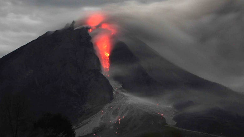 بركان يشرد أكثر من 30 ألف إندونيسي