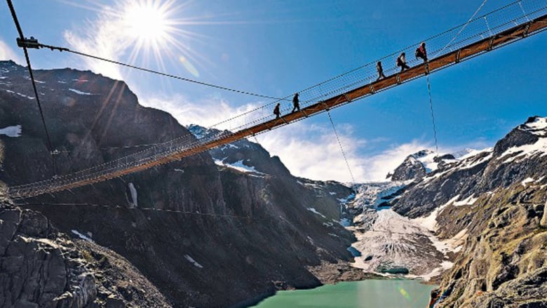 بالصور..أجمل جسور المشاة في العالم