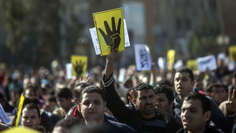 السجن لنشطاء رفعوا شعار رابعة بالأردن.. حل لمشكلة الاختلاط برحلات طيران السعودية.. و18 قتيلا بتفجير احتفال للحوثيين باليمن..