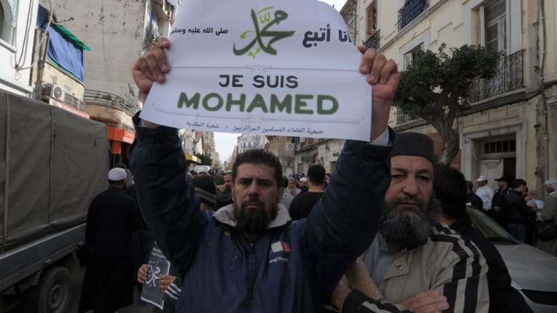 بالصور.. آلاف الجزائريين بمسيرات احتجاجية ضد "إهانة" النبي محمد تحت غطاء حرية التعبير