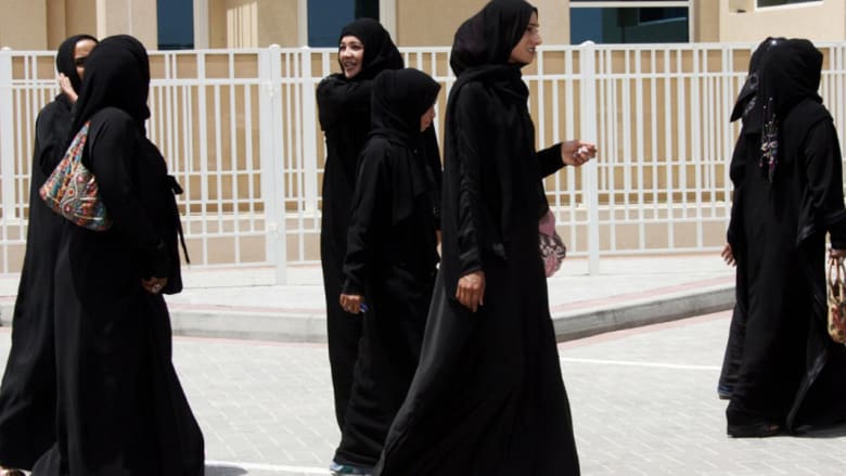 يوم الحجاب العالمي..دعوة لجميع النساء لتجربة ارتداء غطاء للرأس