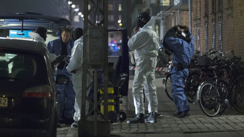 بالصور: رصاص ورعب في كوبنهاجن بعد هجوم قرب كنيس واستهداف تجمع ضم رساما لصور "مسيئة للنبي"