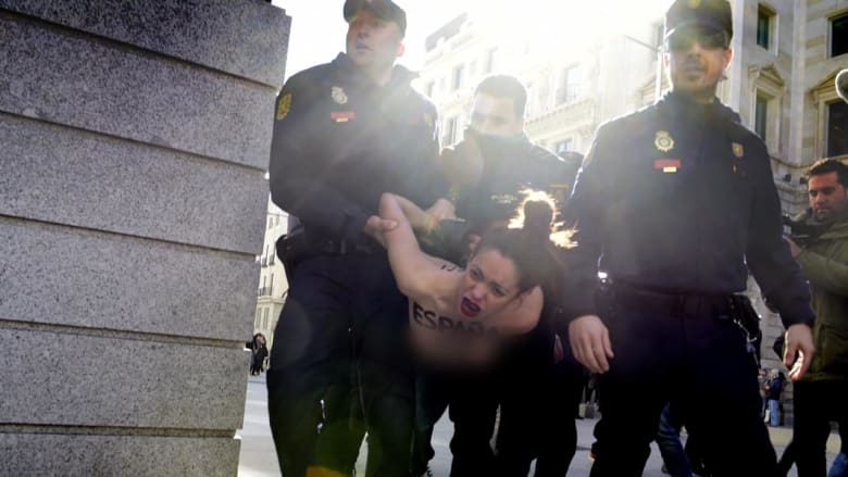 بالصور.. مظاهرات "فيمن" في إسبانيا