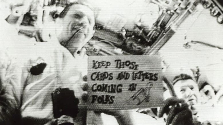 طاقم "أبوللو 7" خلال أول بث تلفزيوني مباشر من الفضاء في أكتوبر/تشرين الأول 1968