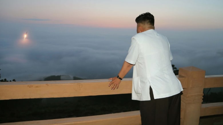 بالصور..هل تعكس قصة شعر كيم جونغ أون سلوكاً جديداً في قيادة كوريا الشمالية؟