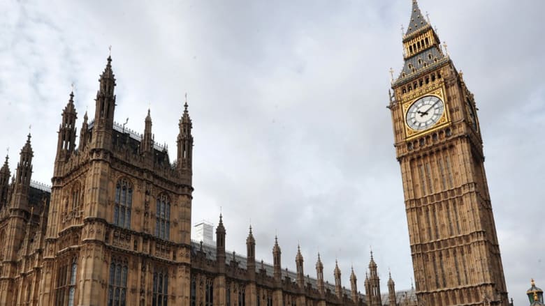 هل يُطرد النواب من مبنى البرلمان البريطاني..لحل أزمة السكن؟