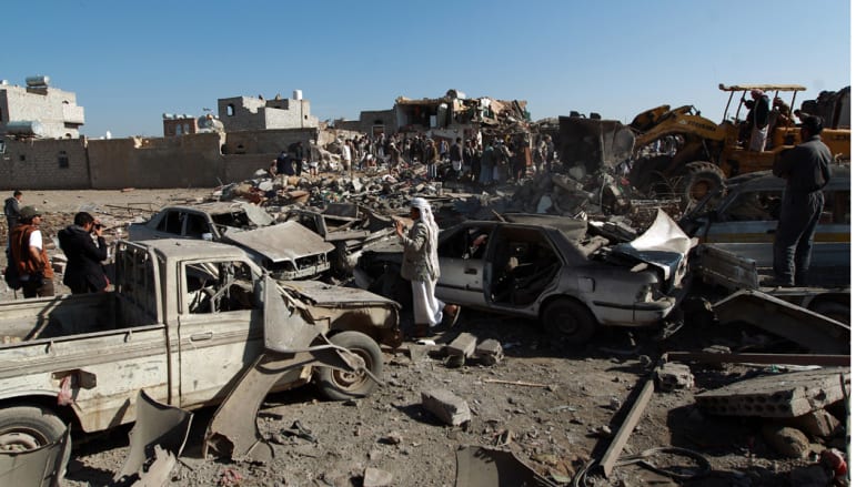 آثار الغارات في عملية "عاصفة الحزم" على مواقع الحوثيين في صنعاء