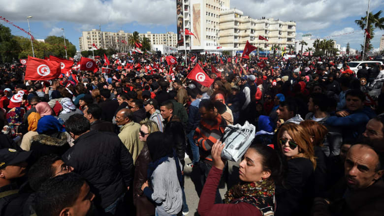 بالصور.. مسيرة "مناهضة للإرهاب" في تونس تجمع رؤساء من حول العالم 