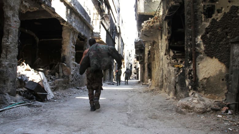47 قتيلا في مخيم اليرموك ومروحيات النظام السوري تمطره بالبراميل المتفجرة