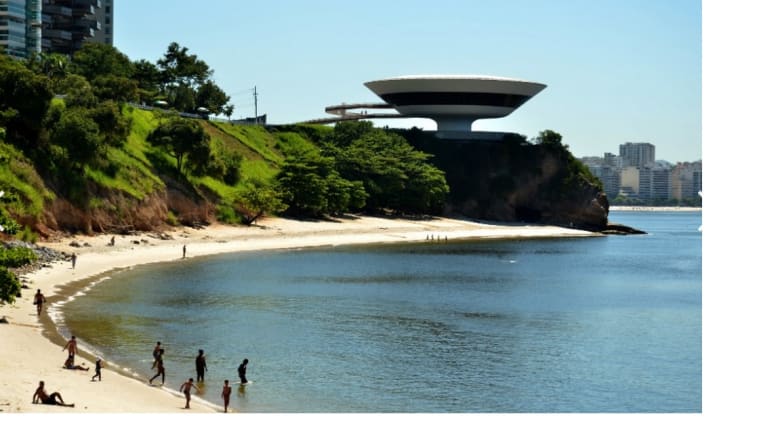متحف نيتروي أحد أبرز معالم مدينة ريو دي جنيرو البرازيلية