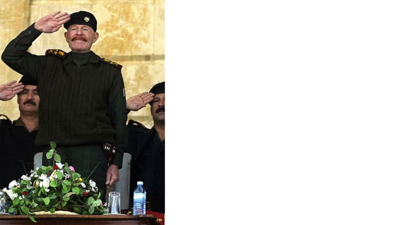 خلال استعراض عسكري في تكريت في الذكرى الأربعين لتولي حزب البعث الحكم في العراق 8 فبراير/ شباط 2003