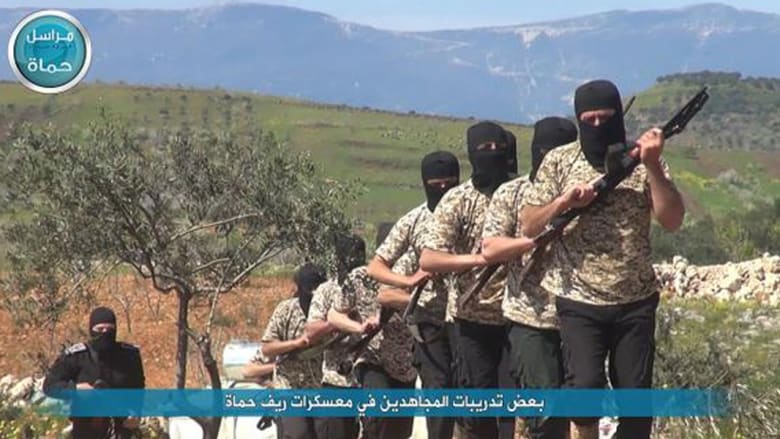 إعلامي مقرب من الجهاديين بسوريا: الجولاني يريد فصل جبهة النصرة عن القاعدة وأبوقتادة يعرقل