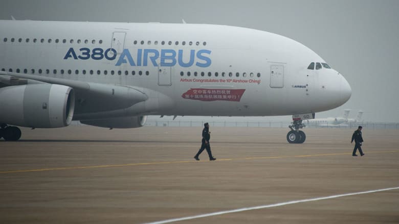 احتفلت طائرة A380 بعيدها العاشر، إذ انطلقت الطائرة الأولى من جيل هذه الطائرات في 27 أبريل/ نيسان 2005، وتعتبر الطائرة الأكبر في نقل المسافرين.