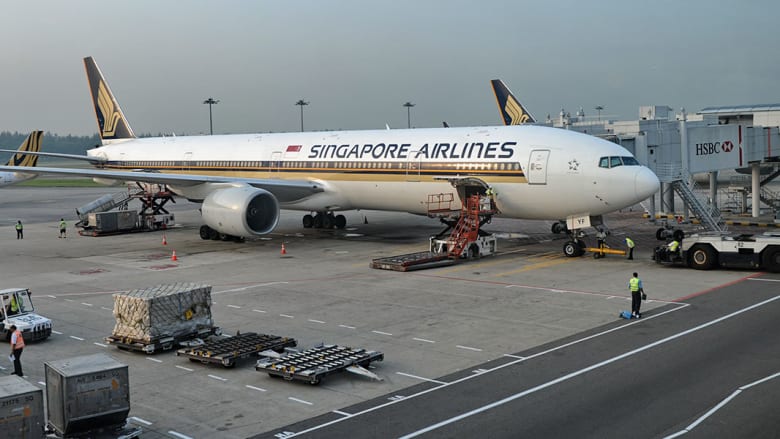 شركة الطيران السنغافوري كانت الطائرة الأولى التي تتسلم طلبية من طائرات A380.