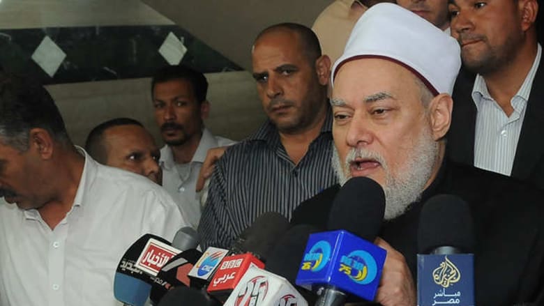 مفتي مصر السابق: نوال السعداوي قليلة الحياء مع الله