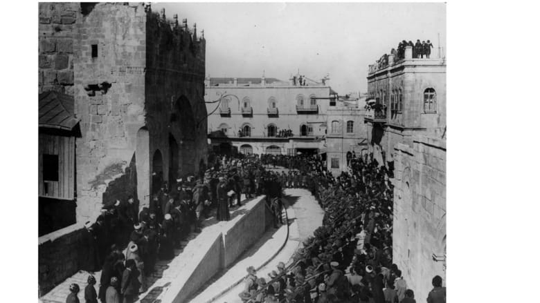 كلمة ترحيبية بالجنود البريطانيين بعد دخولهم القدس بقيادة الجنرال اللنبي عام 1917