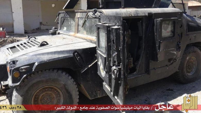 بالصور.. داعش ينشر لقطات من "الغنائم" في الرمادي