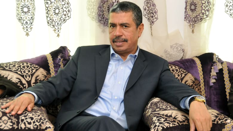 رئيس وزراء اليمن: ذهابنا لمؤتمر جنيف للتشاور وليس التفاوض حول القرار الأممي 2216.. ومن يريد الانقلاب فليبحث عن جزيرة منعزلة