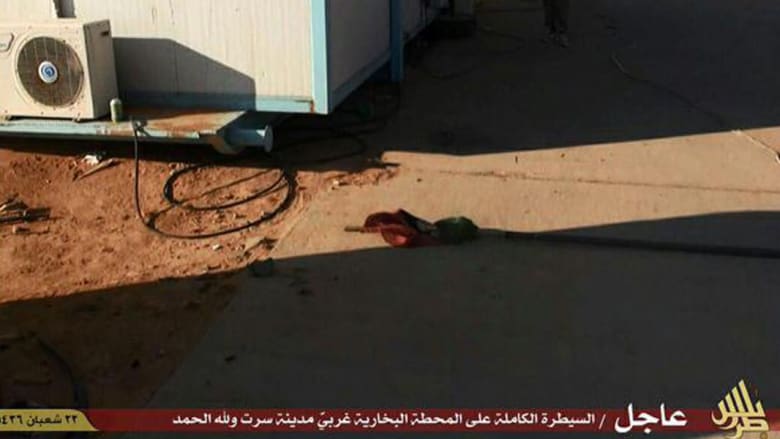 داعش يزعم سيطرته على كامل مدينة سرت بليبيا.. وينشر صورا لعناصره بداخل محطة طاقة